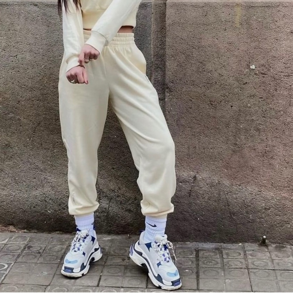 Balenciaga triple S Lila